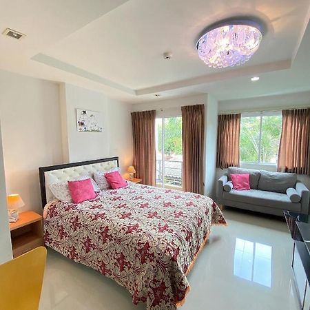 Beach 7 Condo, Pattaya Джомтьен Экстерьер фото