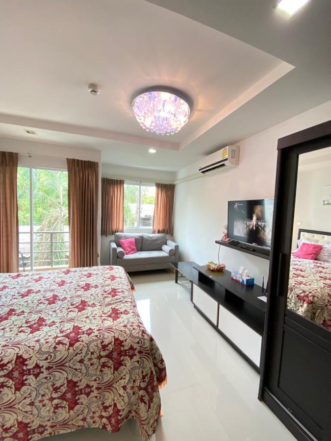 Beach 7 Condo, Pattaya Джомтьен Экстерьер фото