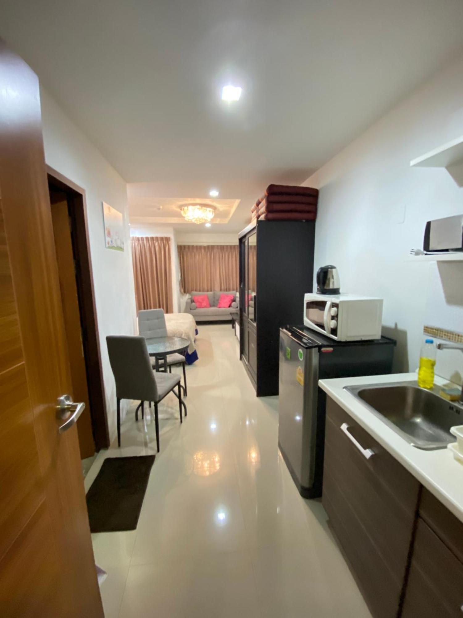 Beach 7 Condo, Pattaya Джомтьен Экстерьер фото